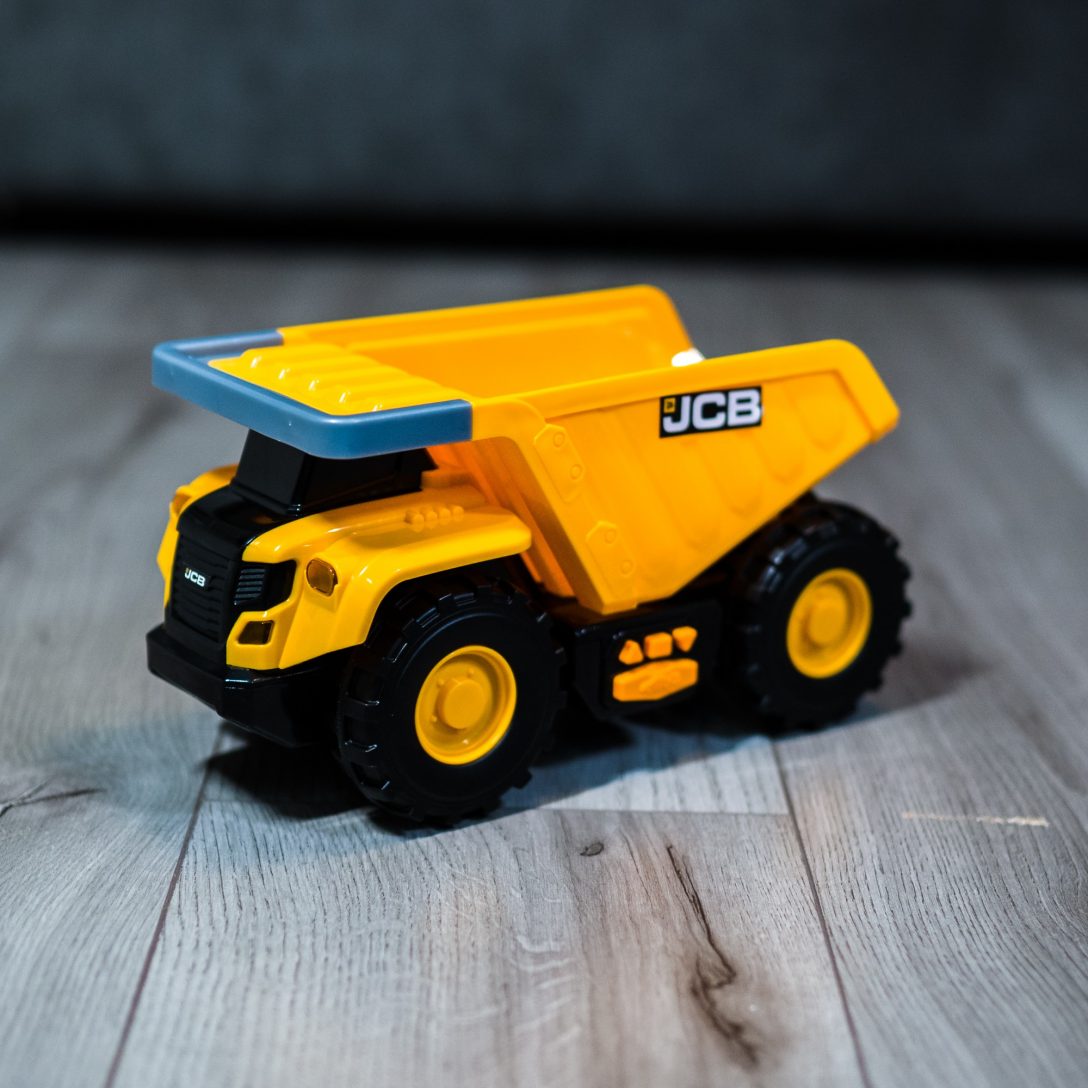 jcb toy car
