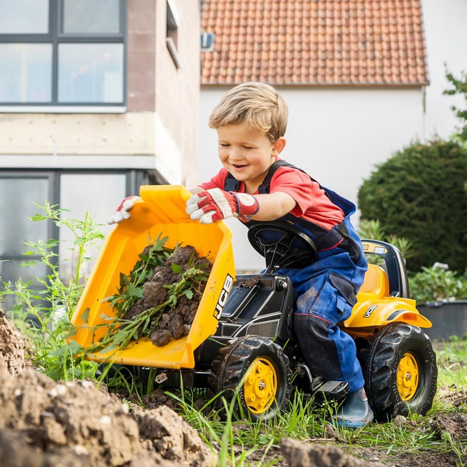 Rolly top jcb dumper
