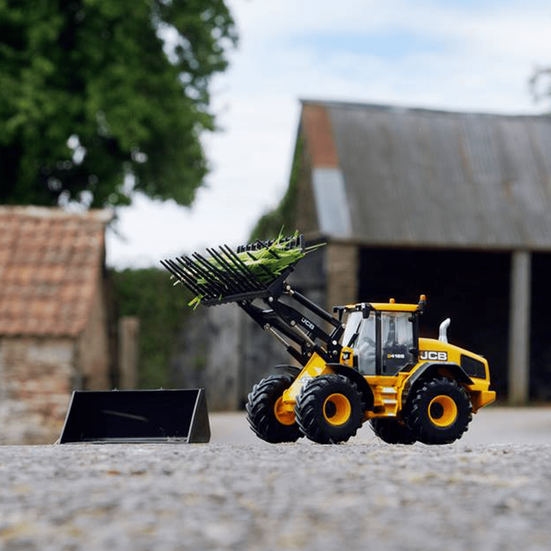 JCB 419S WHEELED LOADING SHOVEL 1_32 SCALE MODEL