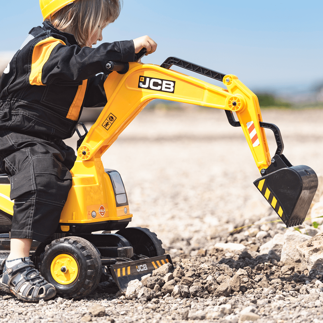 JCB EXCAVATOR WITH OPENING SEAT & HELMET Image 1