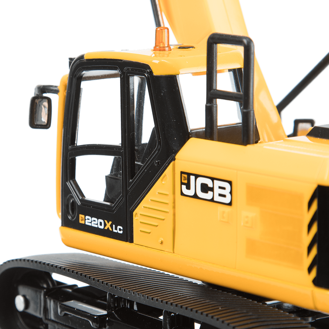 JCB JS220X 1_32 SCALE MODEL Image 3