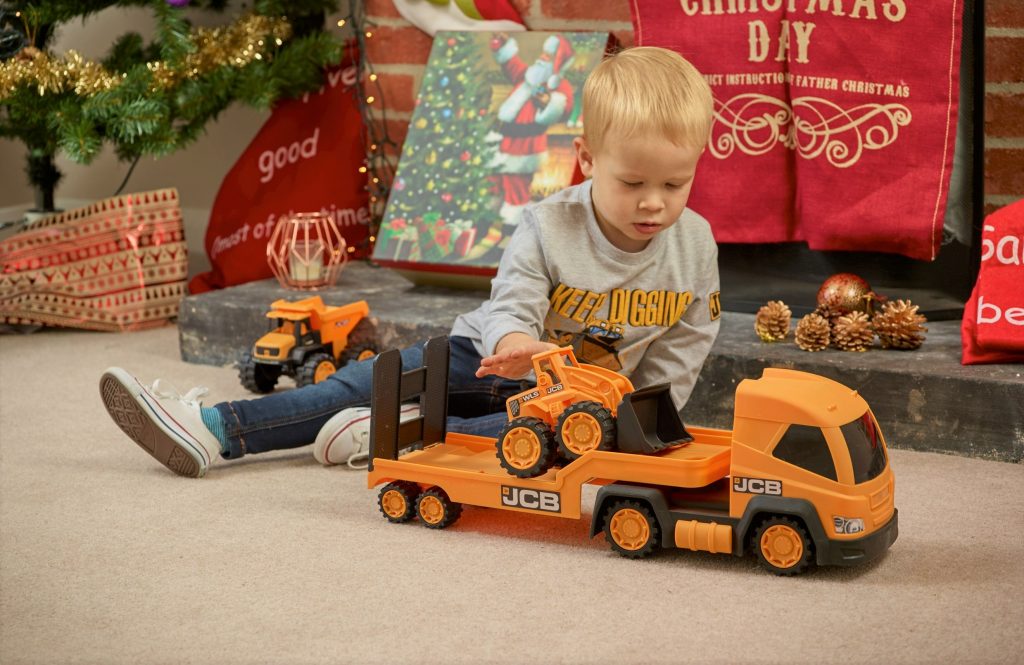 JCB Licensed Xmas 13a