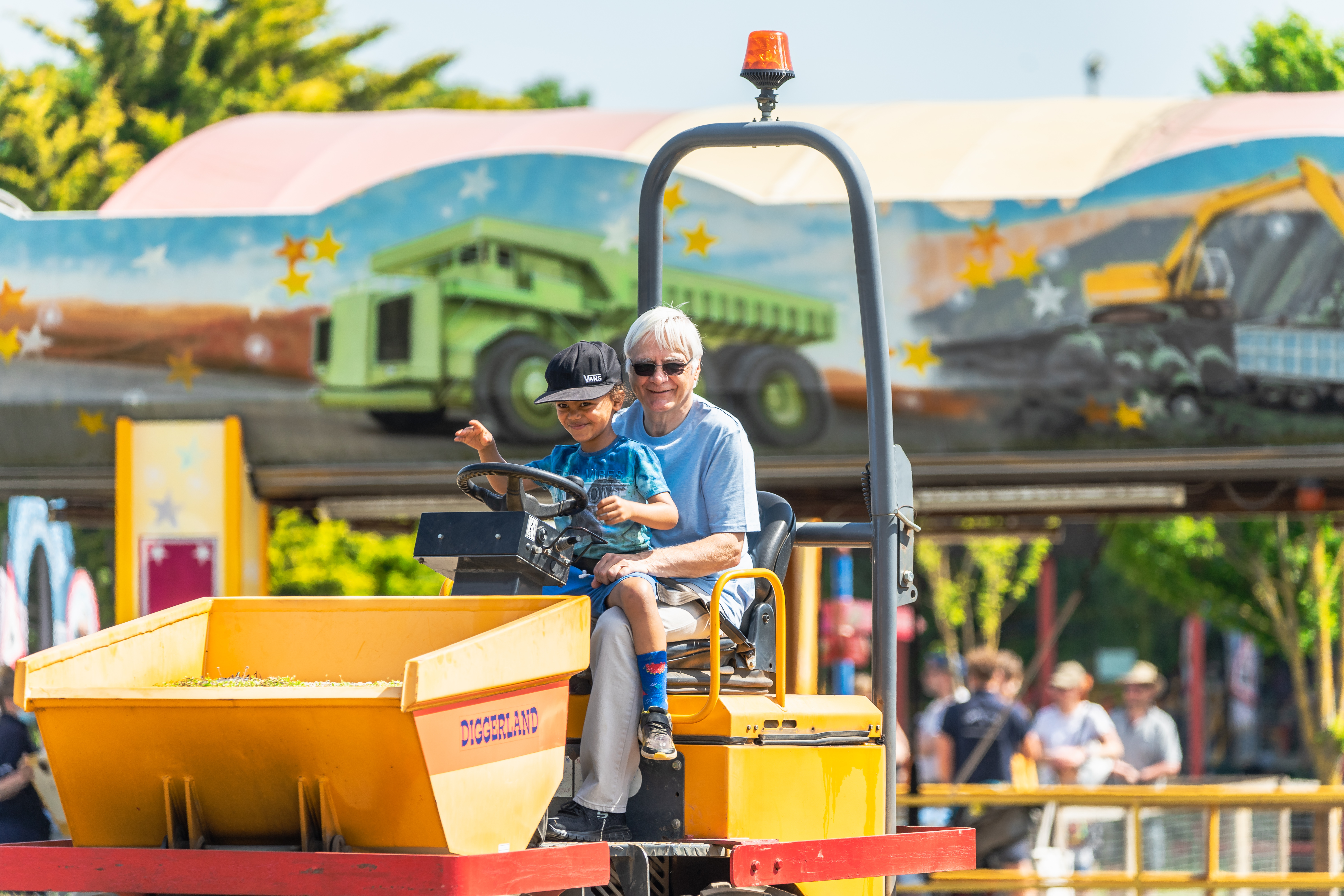 Digger Delights: Unearthing Joy at UK’s Top JCB-inspired Destinations for Kids