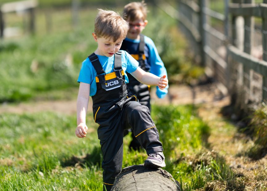 JCB Kids Duffy Boys resize 1 27.4.25 09420